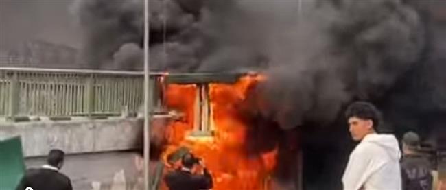 نشوب حريق داخل موقف عبد المنعم رياض بوسط القاهرة