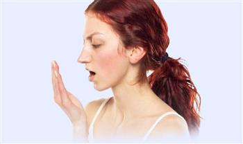 علامات تشير للإفراط في البروتين.. منها رائحة الفم الكريهة