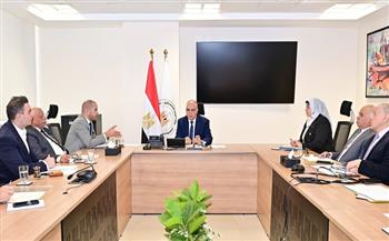 وزير الري يلتقي عددًا من أعضاء مجلس النواب لمناقشة طلبات المواطنين