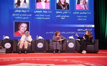 «قادرون باختلاف» يوصي بإتاحة برامج تدريب بالجامعات ودمج الطلاب ذوى الإعاقة