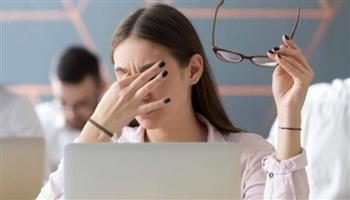 احمي عينيك من التعرض للشاشات لفترة طويلة