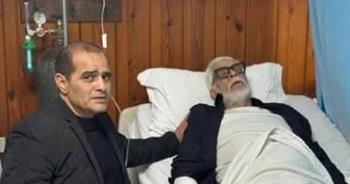 طارق النهري يغادر المستشفى وأشرف زكي يطمئن الجمهور