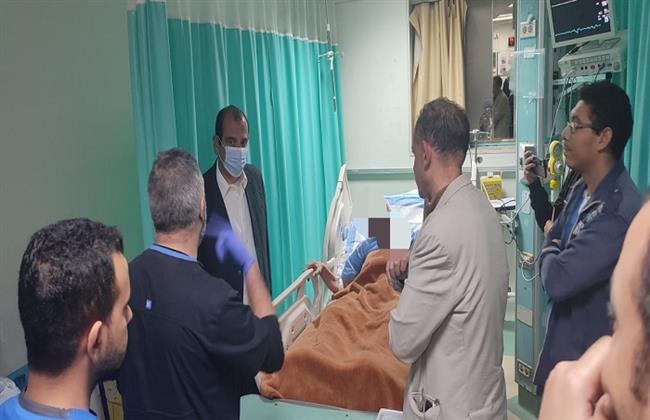 نائب وزير الصحة يقرر مكافأة لفريق مستشفى الشيخ زايد التخصصي ويحيل إدارة زايد المركزي للتحقيق