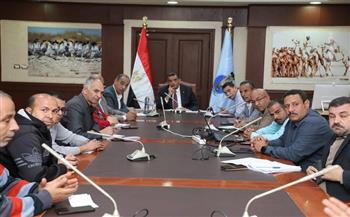 محافظ البحر الأحمر يوجه بسرعة حل مشكلات السوق الحضاري بالغردقة