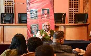 ملتقي نغم للمسرح.. الفنان شريف الدسوقي يستعرض تجربته الفنية في ماستر كلاس 