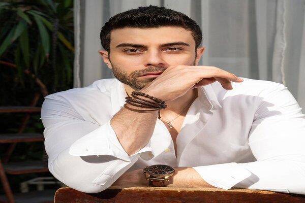 مهند حسني: انتظروا مفاجآت كابتن رامي في “روج أسود”  