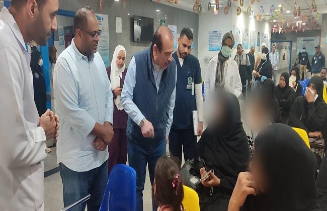 نائب وزير الصحة يتفقد منشآت أسوان ميدانيًا ويوجه بإجراءات تصحيحية عاجلة لرفع جودة الخدمات