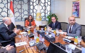 وزيرة التنمية المحلية والبيئة: نحرص على دعم توجه القطاع الخاص نحو خفض الانبعاثات الكربونية