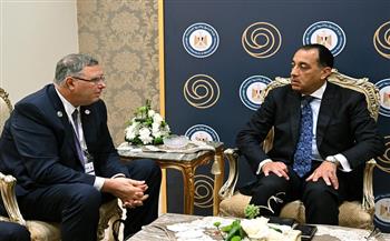 على هامش "إيجبس 2026".. رئيس الوزراء يستعرض تطورات موقف مشروعات شركة "توتال إنرجيز" بمصر