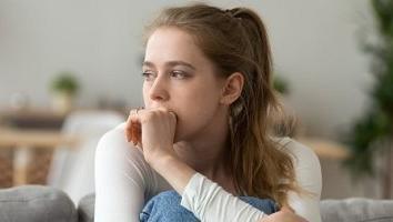 هل نجحتِ في التعافي من علاقة مؤذية؟.. إليكِ العلامات