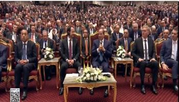 الرئيس السيسي: التعاون الإقليمي والدولي يمثل عنصرًا حاسمًا في تجاوز أزمة الطاقة العالمية