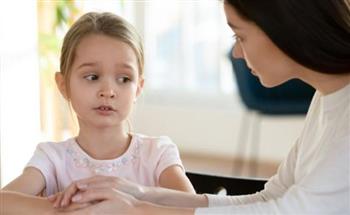 في يوم كذبة إبريل.. كيف تعلمين طفلك التمييز بين الكذب والمزاح؟| خاص