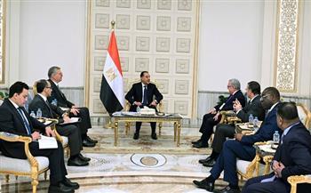 رئيس "شيفرون" العالمية يؤكد لرئيس الوزراء استمرارهم بمجال الاستكشاف البحري باستثمارات 60 مليون دولار 