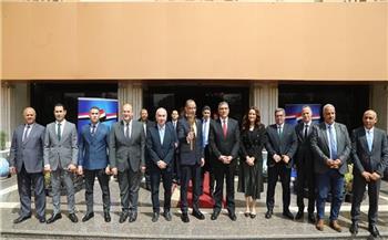 محافظ الجيزة يوقد شعلة الاحتفالات بالعيد القومي للمحافظة