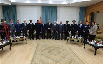 محافظ الجيزة يستقبل مدير أمن الجيزة للتهنئة بالعيد القومي للمحافظة 