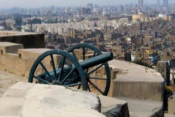 مهن لا تظهر إلا في رمضان.. مدفع الإفطار إضرب