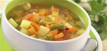 الشوربة الدافئة .. اختيارك على مائدة رمضان لهذا السبب