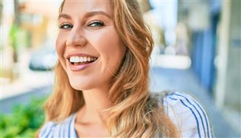 للنساء.. سمات تميز صاحبات الشعر الأشقر عن البني الداكن فقط