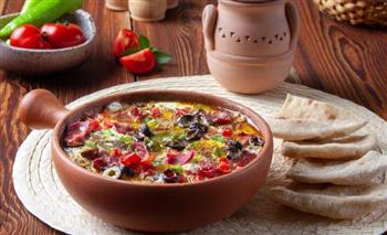 سحور 16 رمضان.. طاجن فول بالفلفل المشوي