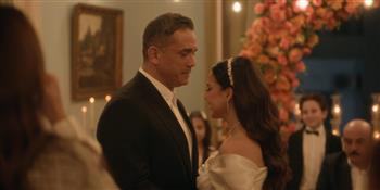 إحباط مخطط اغتيال وزفاف مراد ووفاة خطيب نورا في الحلقة 15في «رأس الأفعى»