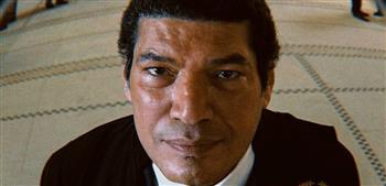 باسم سمرة يكشف لعصام عمر حقيقة  دخول والده السجن في «عين سحرية»