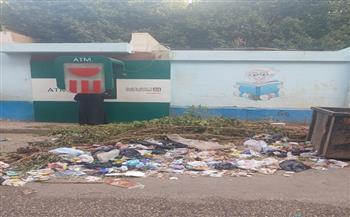 محراب للعلم أم مقلب للمخلفات؟.. مأساة بيئية تحاصر مدارس المراغة بسوهاج 