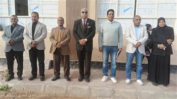 مدير تعليم البحر الأحمر يتابع الانضباط المدرسي بمدرسة محمد بغدادي للتعليم الأساسي بالغردقة 