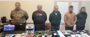 ضبط تشكيل عصابي دولي للنصب على المواطنين عبر منصة إلكترونية وهمية 