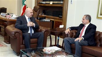 وزير الطاقة اللبنانى يؤكد عدم وجود أزمة محروقات