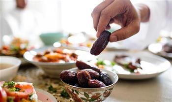 لتجنب التخمة في رمضان.. اتبعي هذه النصائح| خاص