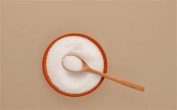 ماذا يحدث لجسمك عند تناول المحليات الصناعية بدل السكر؟.. تقرير يجيب 