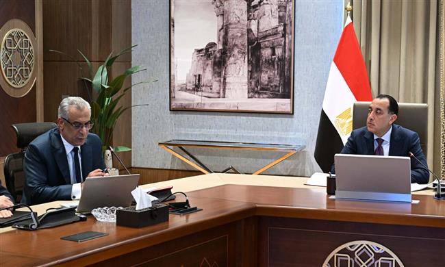 مدبولي: شركات الإنتاج الحربي تسهم في تلبية احتياجات القطاعات الإنتاجية والاستهلاكية  