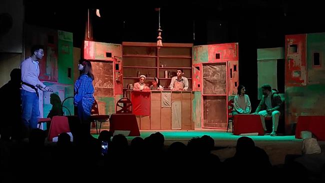 نوادي المسرح  2025 / 2026| «يبتسم» و«ليلة القتلة» يفتتحان عروض دمياط