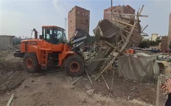 تنفيذًا لتكليفات محافظ الجيزة.. إزالة حالات بناء مخالف بأبو النمرس 