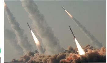 إعلام إسرائيلي: شمال إسرائيل يتعرض لهجوم صاروخي من إيران وحزب الله بشكل متزامن