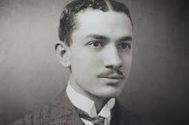 رمضان في القلب والقصيدة| رمضان يا حلو الشمائل.. قصيدة أحمد زكي أبو شادي (30-16)