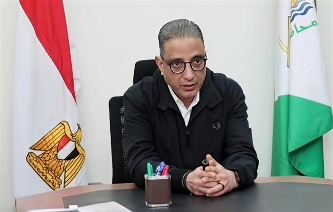 محافظ الجيزة يناقش الموقف العام لسوق الجملة بمدينة السادس من أكتوبر وخطط تطويره