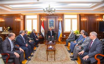محافظ الإسكندرية يبحث مع رئيس جامعة برج العرب التكنولوجية تعزيز التعاون المشترك