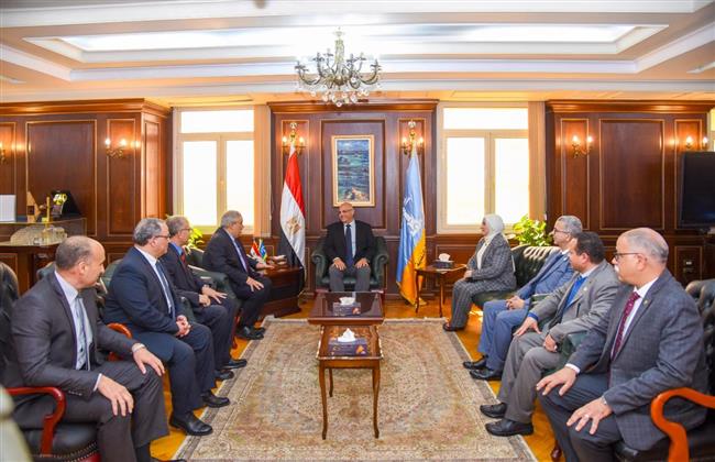 محافظ الإسكندرية يبحث مع رئيس جامعة برج العرب التكنولوجية تعزيز التعاون المشترك