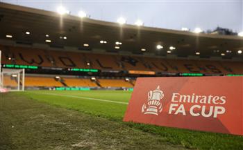 كأس إنجلترا.. ملعب مولينيو يتزين لاستضافة لقاء ليفربول أمام وولفرهامبتون