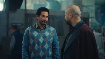 أربع أحداث تقلب اللعبة في "إفراج".. عباس يقترب من الحقيقة والخطر يهدد ابنه