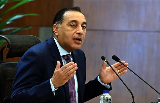 مدبولي يسلم عقود وحدات "سكن لكل المصريين" بحدائق العاصمة لمحدودي ومتوسطي الدخل