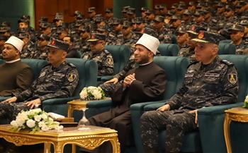 القوات البحرية تنظم ندوة دينية بحضور وزير الأوقاف تزامنًا مع شهر رمضان