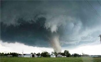 مصرع 6 أشخاص وإصابة العشرات جراء أعاصير وعواصف تضرب وسط الولايات المتحدة