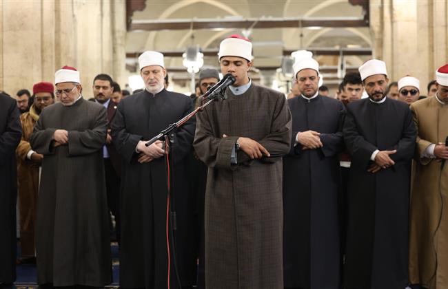 الطالب أحمد الجوهري.. صوت أزهري واعد يصدح في رحاب الجامع الأزهر خلال صلاة التراويح