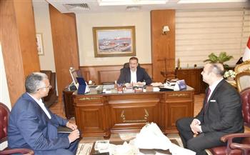 محافظ بورسعيد يستقبل رئيس مجلس إدارة مركز شباب الاستاد لبحث سبل دعم الأنشطة الشبابية 
