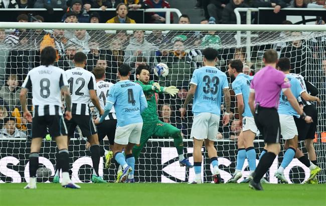 كأس إنجلترا.. مانشستر سيتي يتعادل مع نيوكاسل في الشوط الأول  