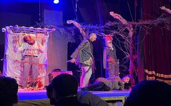 نوادي المسرح 2025/ 2026| عرضي «نظرية العدالة الفاسدة» و«إلى عزيزتي رونق» في دمياط