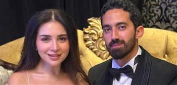 أحمد تيمور يطمئن الجمهور على صحة زوجته مي عز الدين