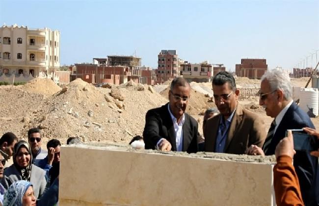 محافظ البحر الأحمر يضع حجر الأساس لأعمال الإنشاءات بالمدرسة اليابانية بالقصير